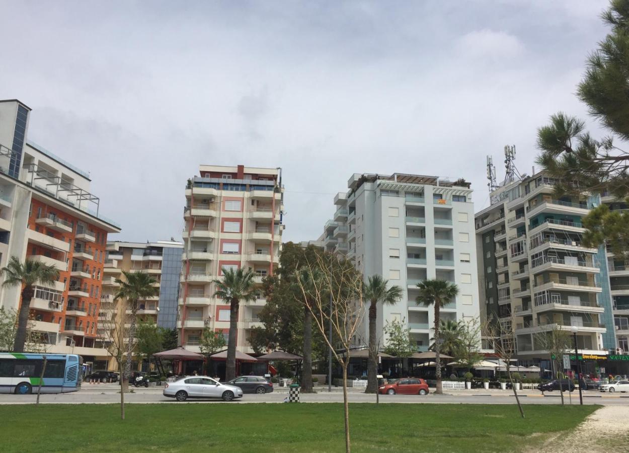 Sea View Apartment Onorato 1 Vlorë Exterior foto